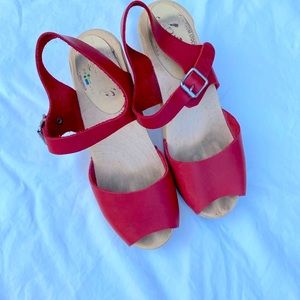 Lotta from Stockholm Red Highwood Clog Sandal Size 8.5